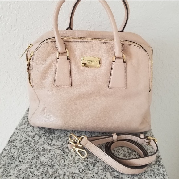 New Michael Kors Blush Satchel. - Picture 1 of 7